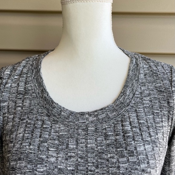 •Chris McLaughlin• Lightweight Flared Sweater Dress - Size 6 - Picture 3 of 8